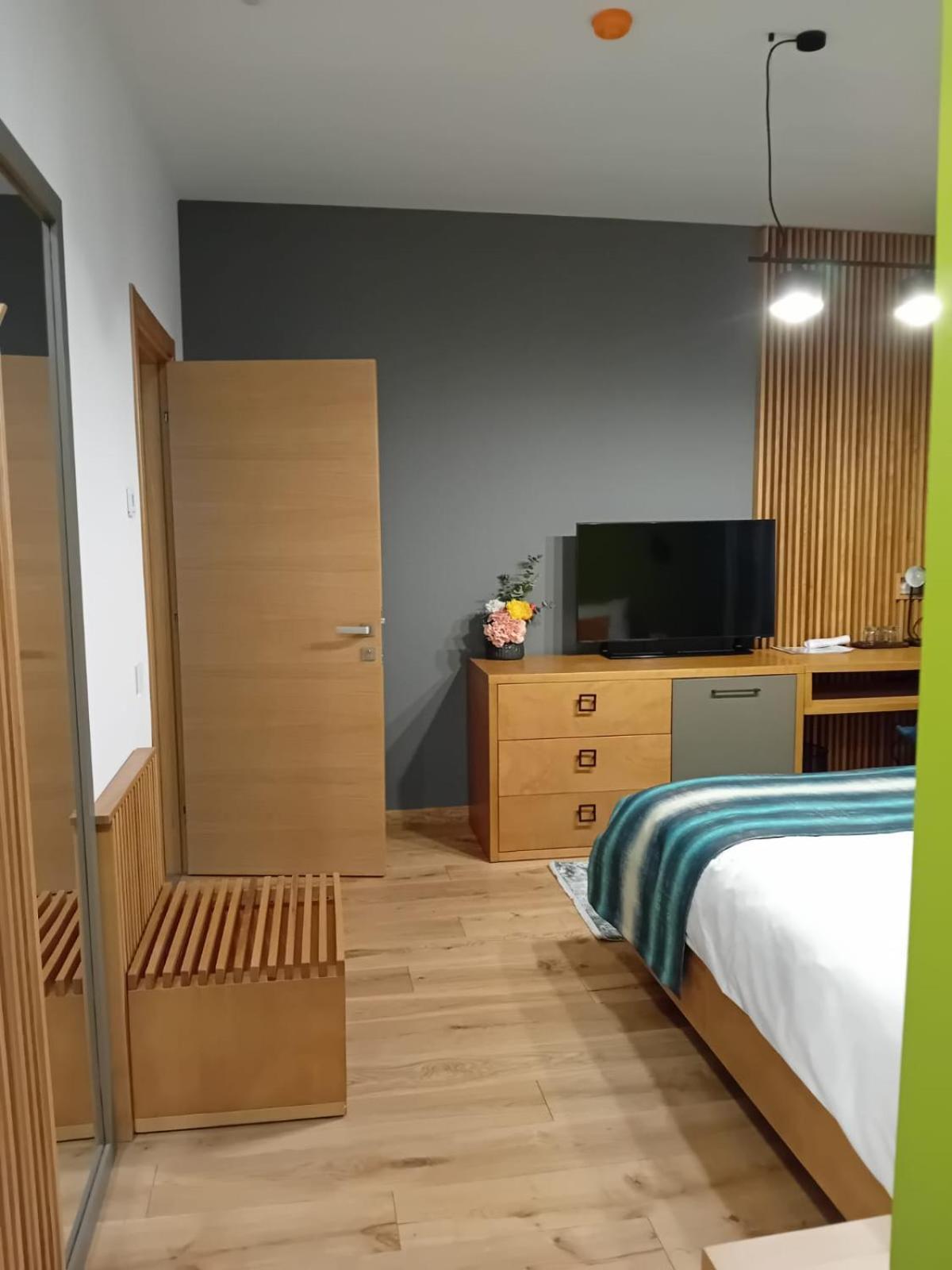 Anais Chalet Câmpulung Moldovenesc Exteriör bild