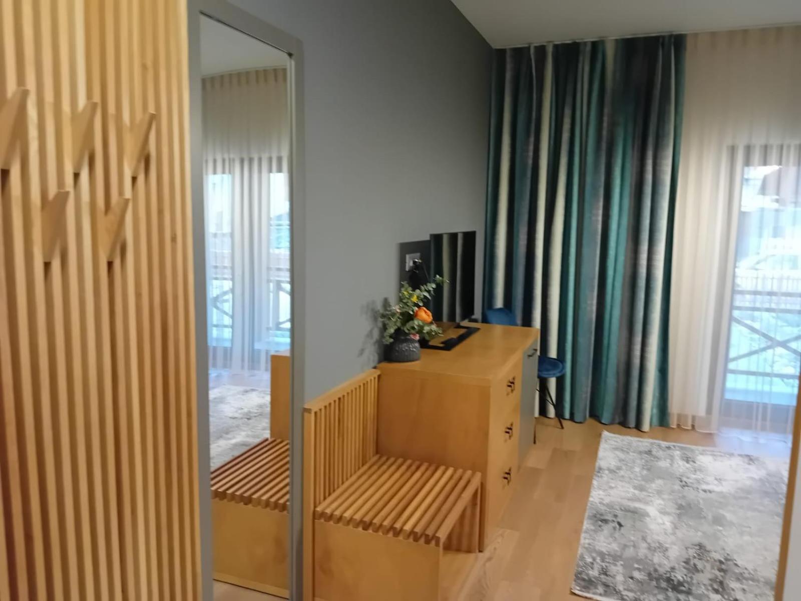Anais Chalet Câmpulung Moldovenesc Exteriör bild