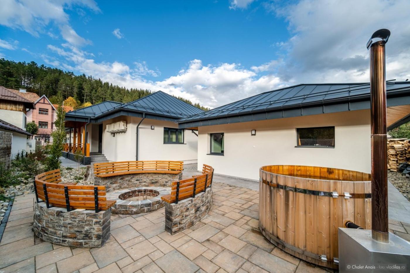 Anais Chalet Câmpulung Moldovenesc Exteriör bild