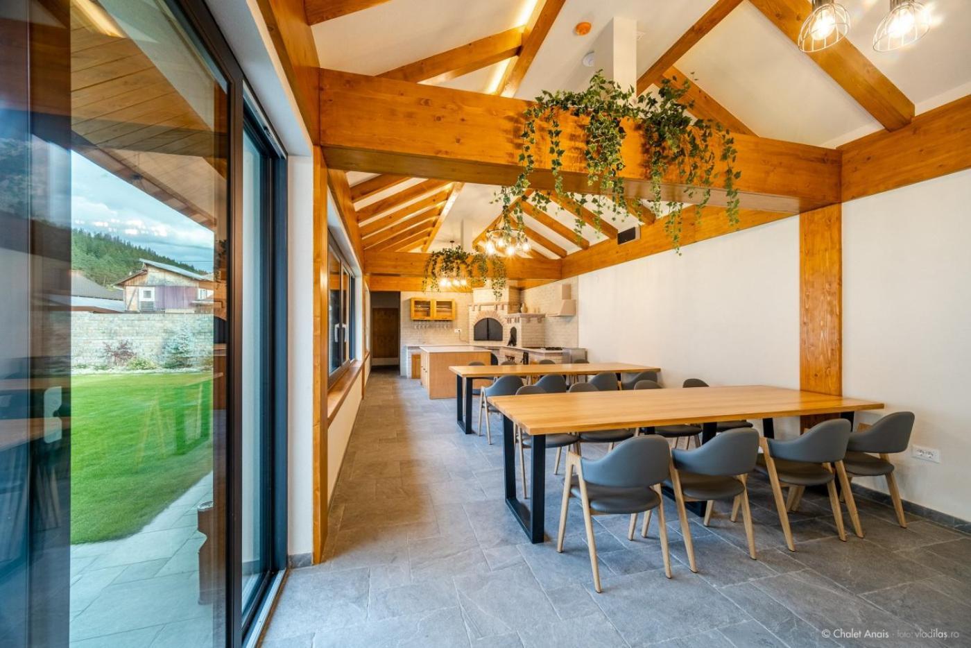 Anais Chalet Câmpulung Moldovenesc Exteriör bild